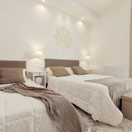 FLOS Guest House Lucera Extérieur photo